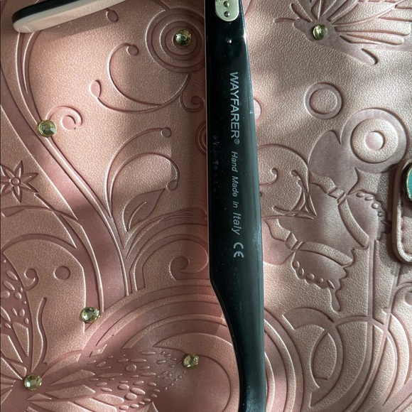 Ray-Ban Classic White and Black Sunglasses - Picture 4 of 7